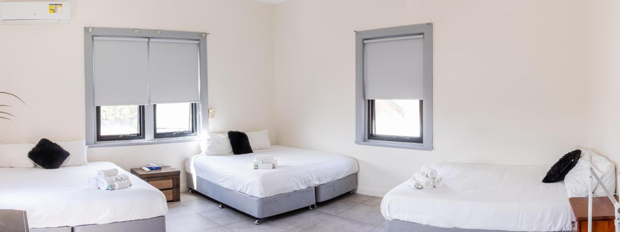 Exchange Hotel Goulburn Bagian luar foto
