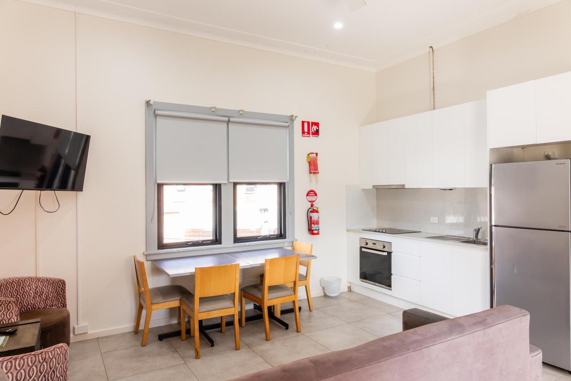 Exchange Hotel Goulburn Bagian luar foto